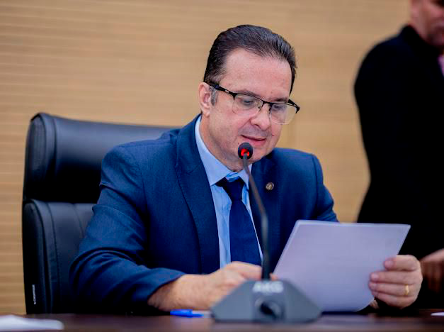  Alero aprova projeto do deputado Dr. Luís do Hospital que põe fim a taxa do CRLV em RO